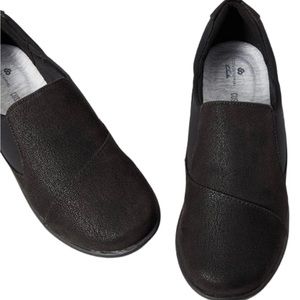 New in box  Clarks black CloudSteppers Sillian Paz Slip-On Loafer size 5
